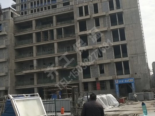 正確粘貼聚苯板的工序